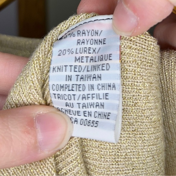 Reitmans Yellow and Gold Metallic Detail Tank Top Turtle Neck + Cardigan - Picture 7 of 10